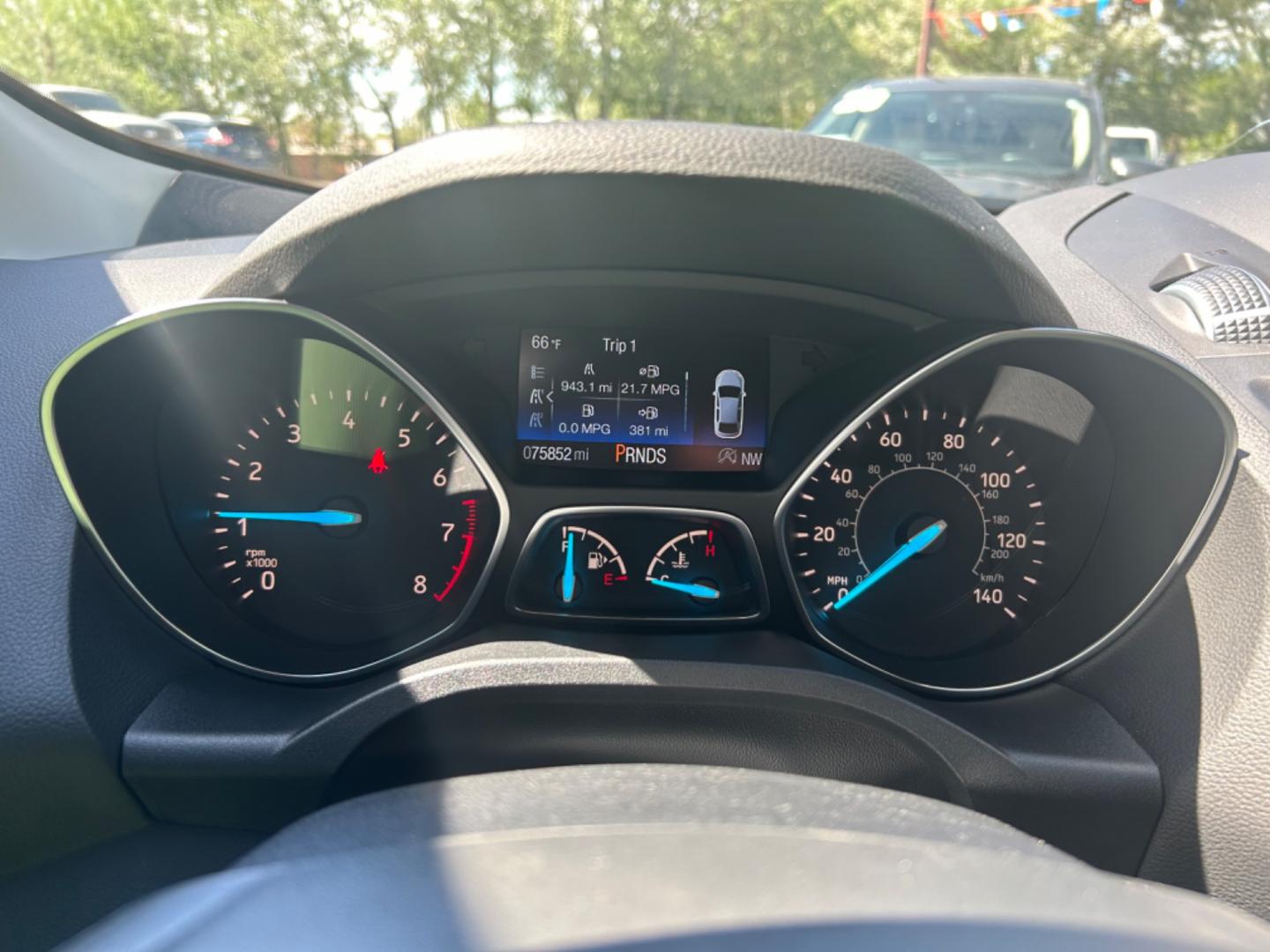 2018 BLUE Ford Escape SEL (1FMCU9HD6JU) with an L4, 1.5L engine, Automatic transmission, located at 3030 CY Ave, Casper, WY, 82604, (307) 265-3830, 42.827816, -106.357483 - Photo#15